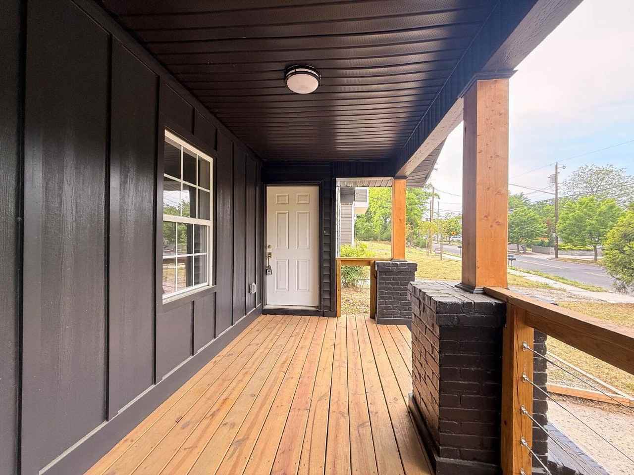 114 N Guthrie Ave - Photo 4 of 32