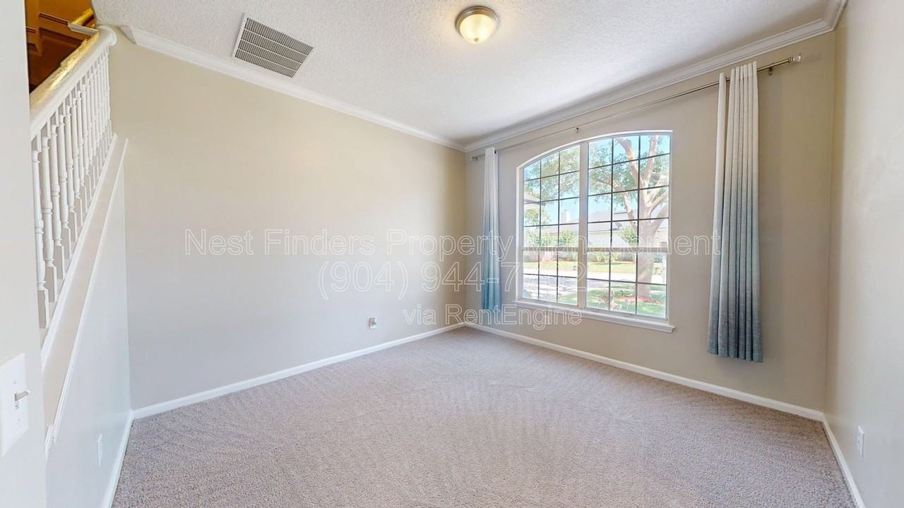 5731 Rainbow Lake Dr N - Photo 6 of 29
