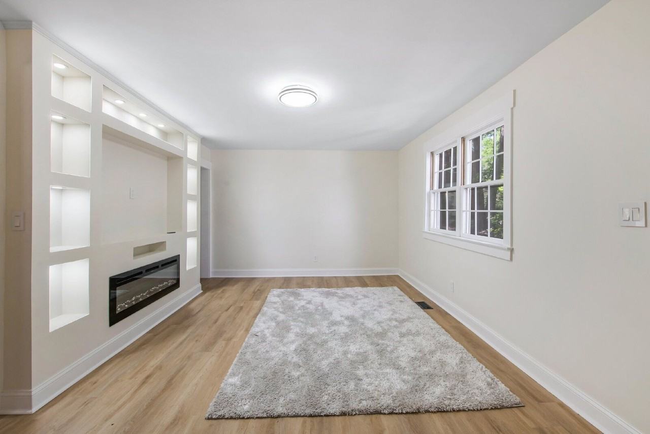 707 Wade Ave - Photo 4 of 23