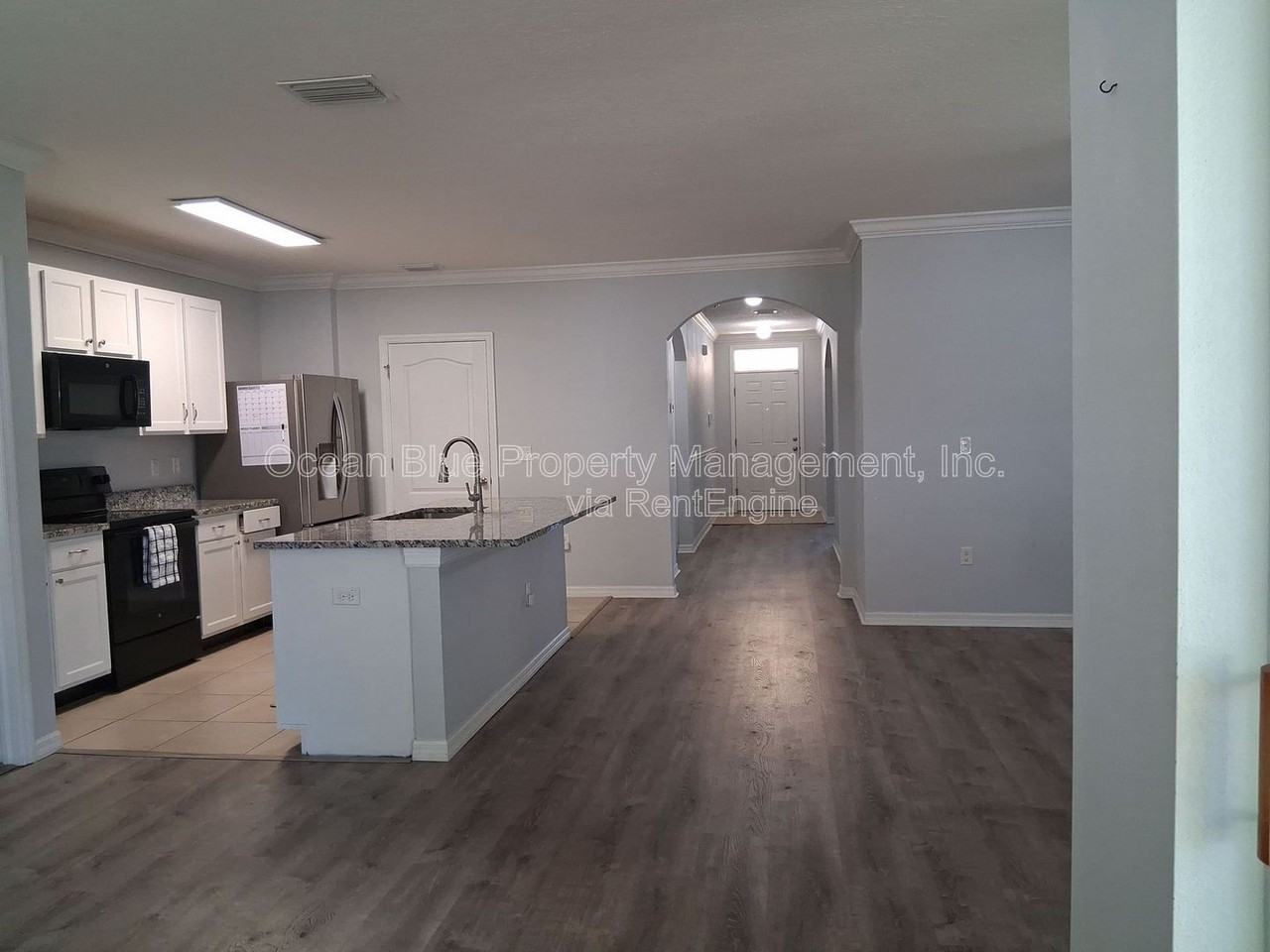 4247 Bramblewood Loop - Photo 2 of 15