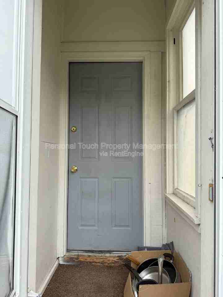 821 10th St N #3 - Photo 7 of 8