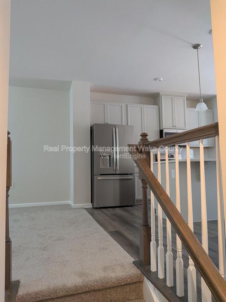 6608 Pathfinder Way - Photo 4 of 29