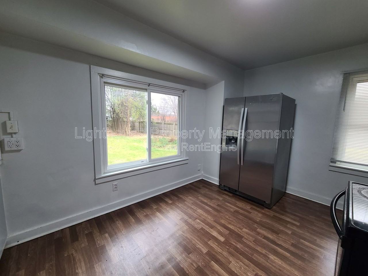 1387 Hurd Ave - Photo 3 of 20