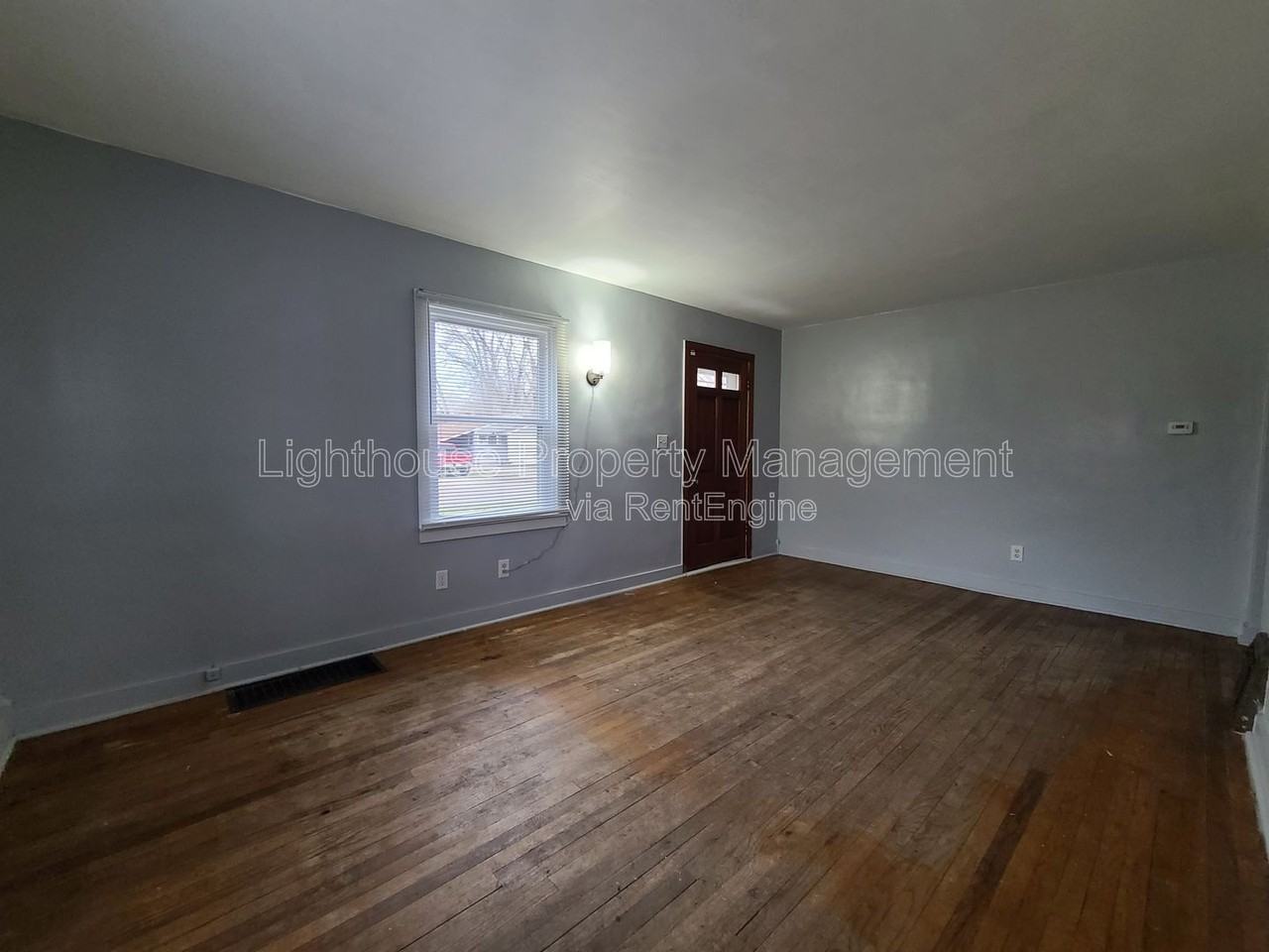 1387 Hurd Ave - Photo 6 of 20