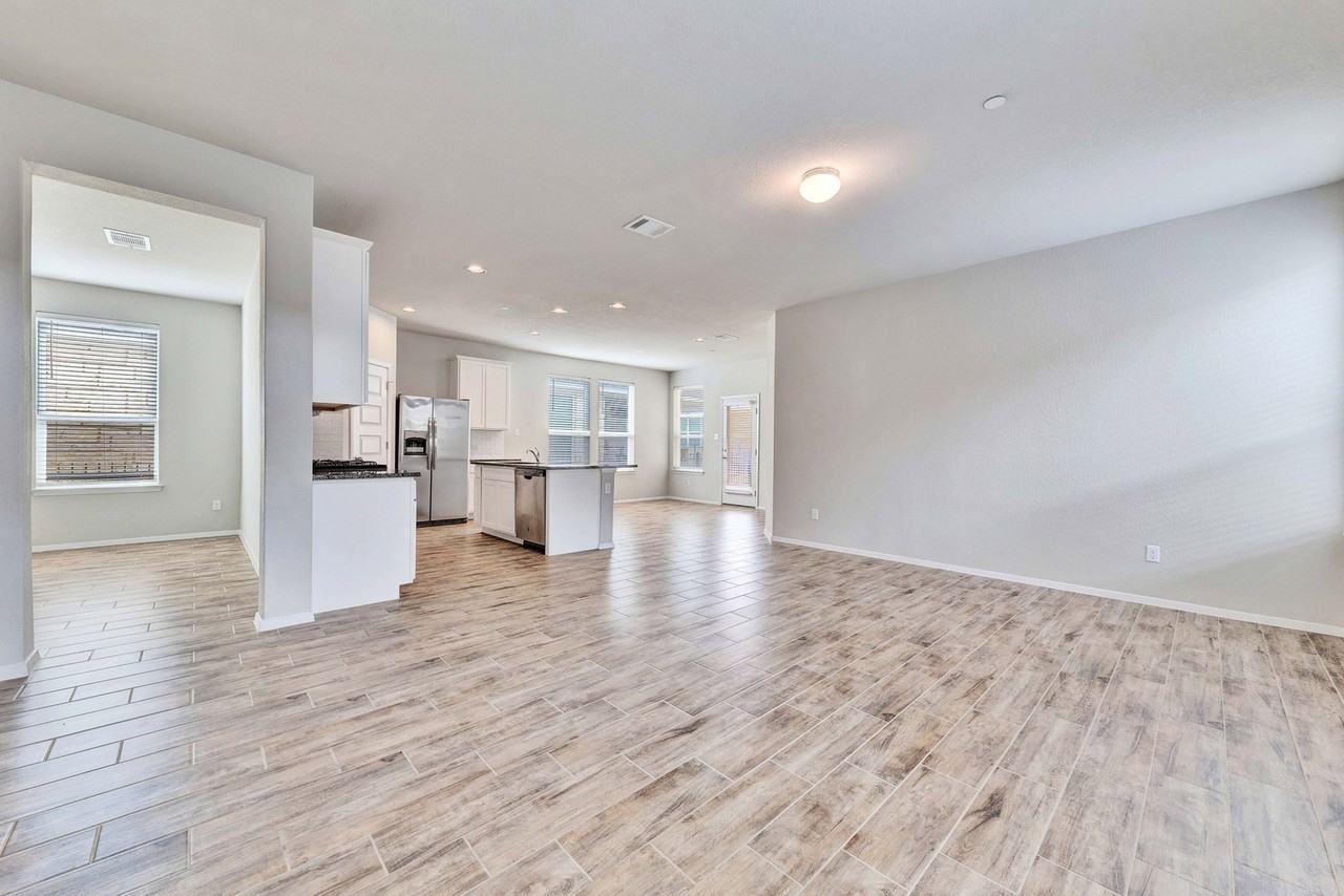 2800 Joe Dimaggio Blvd #98 - Photo 3 of 50