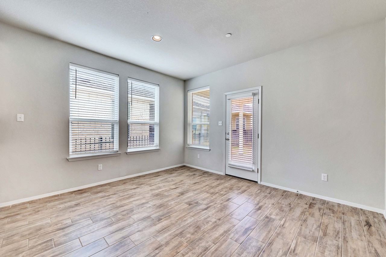 2800 Joe Dimaggio Blvd #98 - Photo 7 of 50