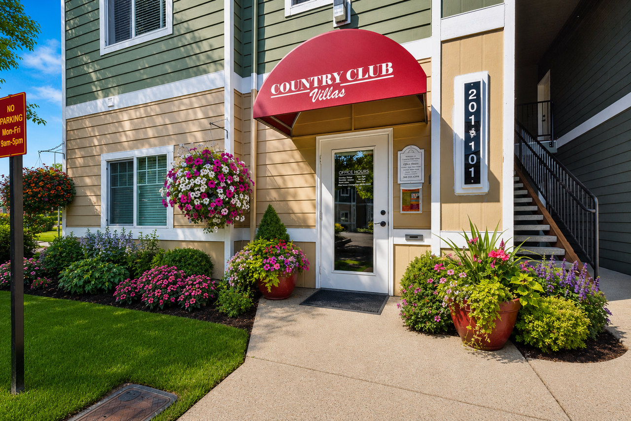 Country Club Villas - Photo 3 of 12