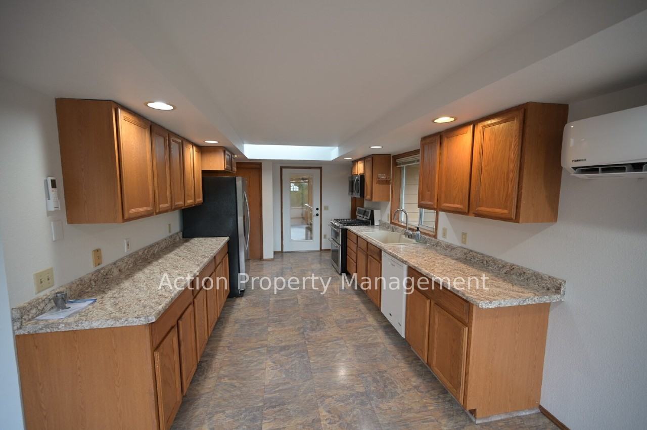 40 Brittany Ln - Photo 6 of 28