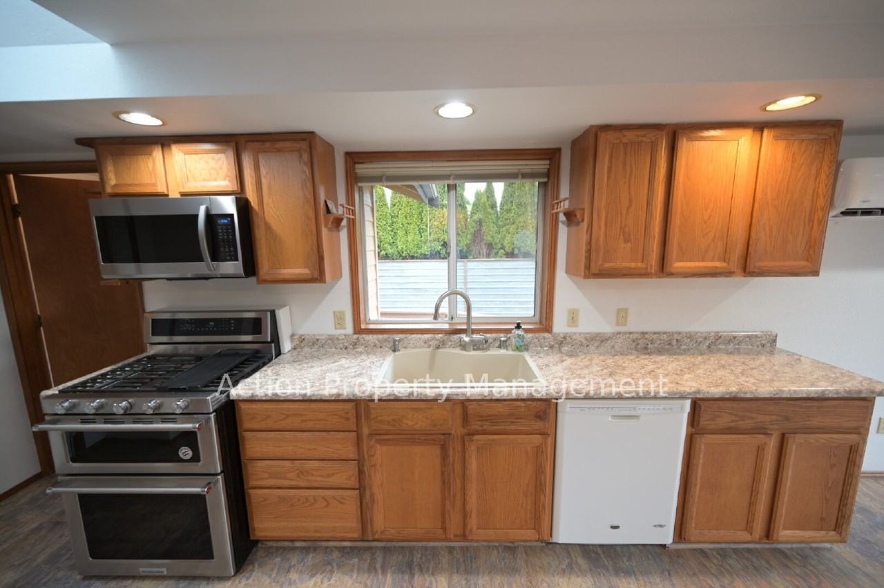 40 Brittany Ln - Photo 7 of 28