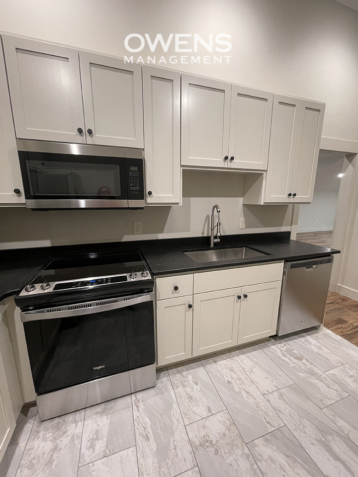 120 N Main St #B - Photo 2 of 11