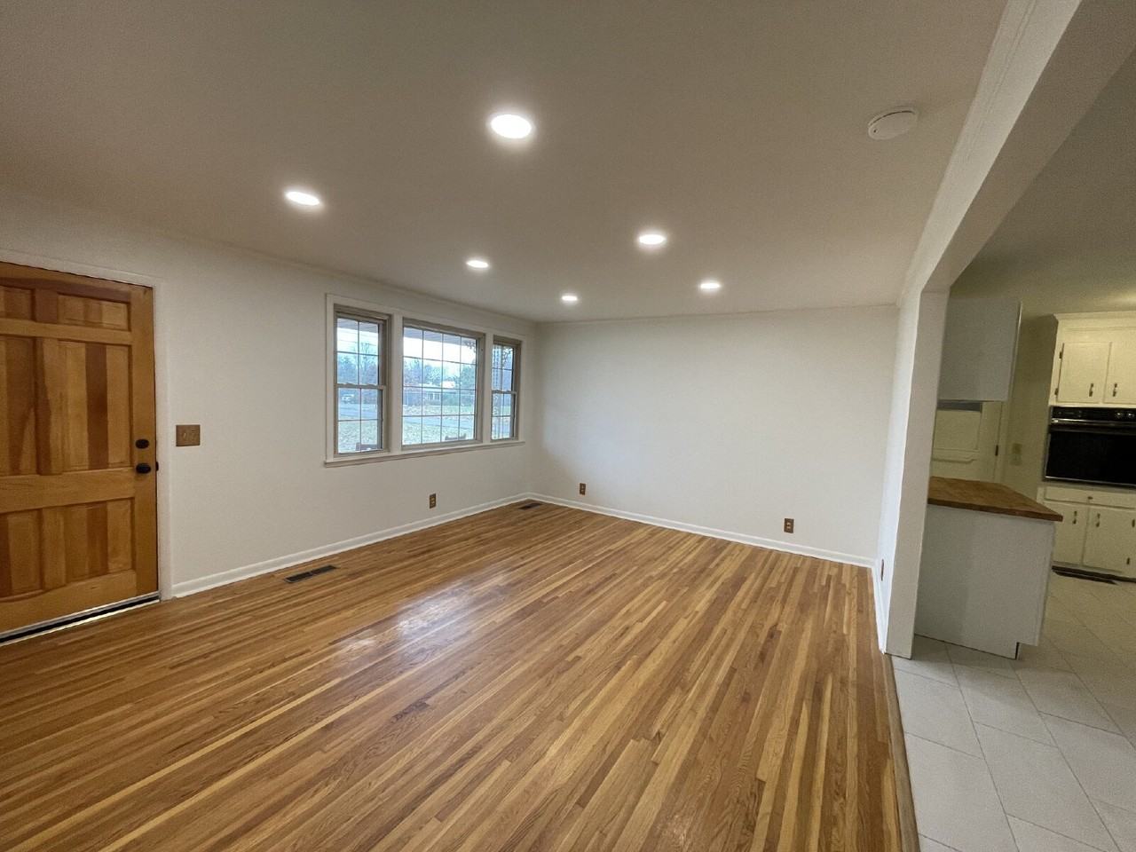 102 Crosby Dr - Photo 3 of 32