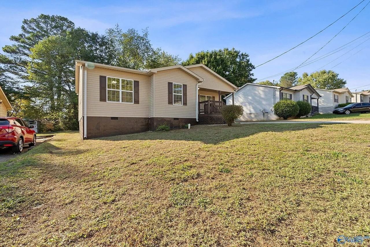 3103 Sonya Dr Nw - Photo 2 of 26