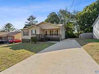 3103 Sonya Dr Nw - Photo 3 of 26