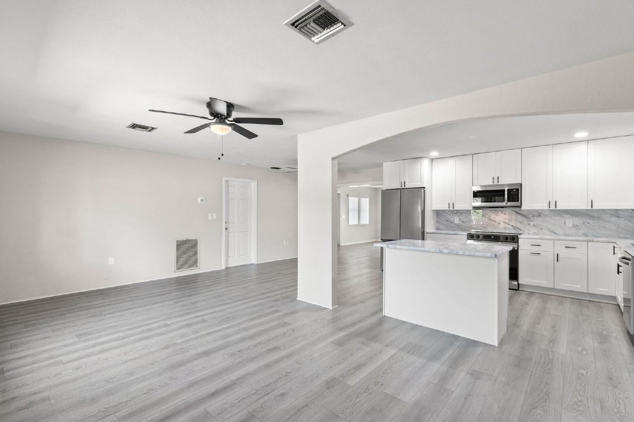 5546 5th St S - Photo 7 of 28