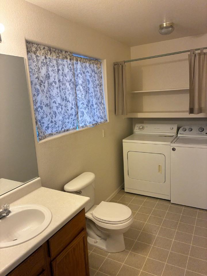1225 S Zeno Cir - Photo 2 of 15