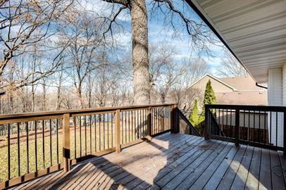 602 Glencoe Rd - Photo 4 of 27