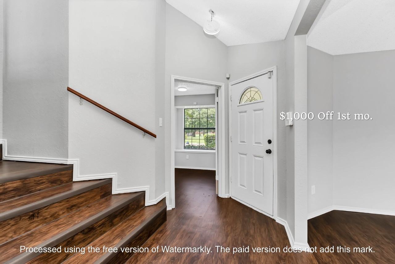 10240 Hillhouse Ln - Photo 3 of 31
