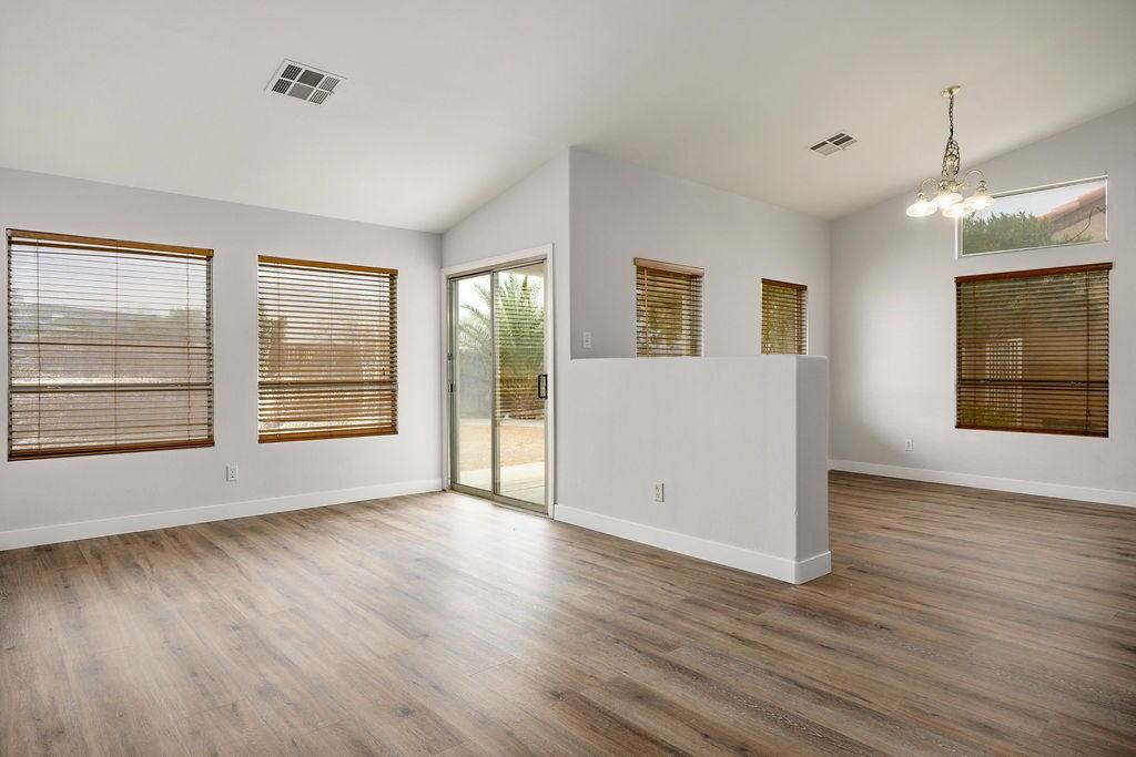2015 Akamine Ave - Photo 6 of 28