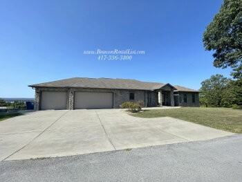 102 Stoneridge Est - Photo 3 of 46