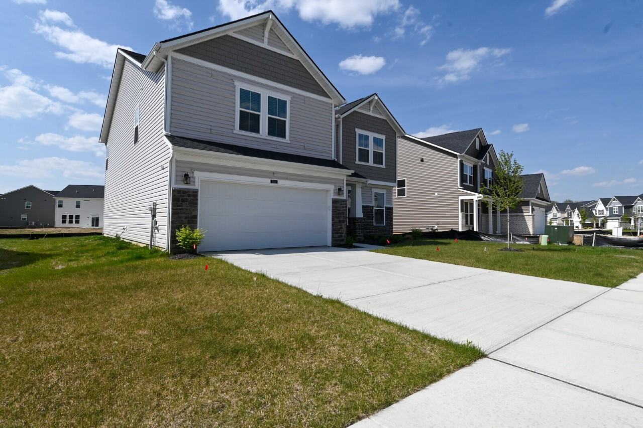 7348 Deerberg Dr - Photo 2 of 50