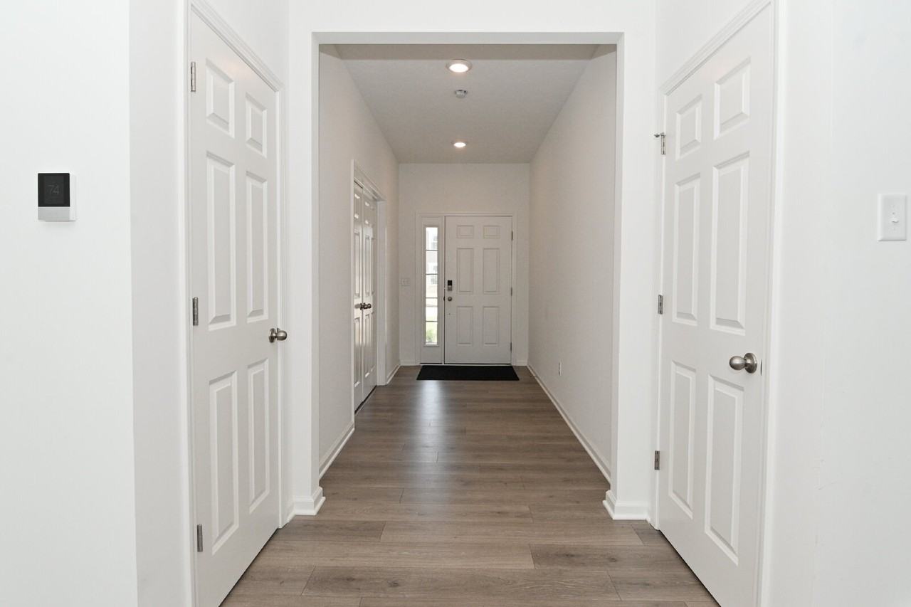 7348 Deerberg Dr - Photo 4 of 50
