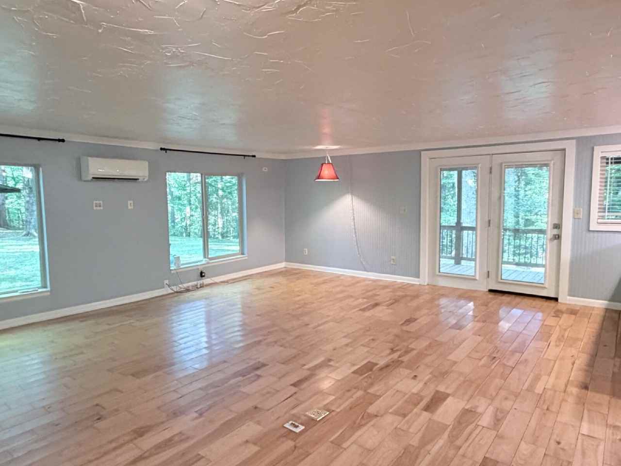 255 Robin Ln - Photo 2 of 36