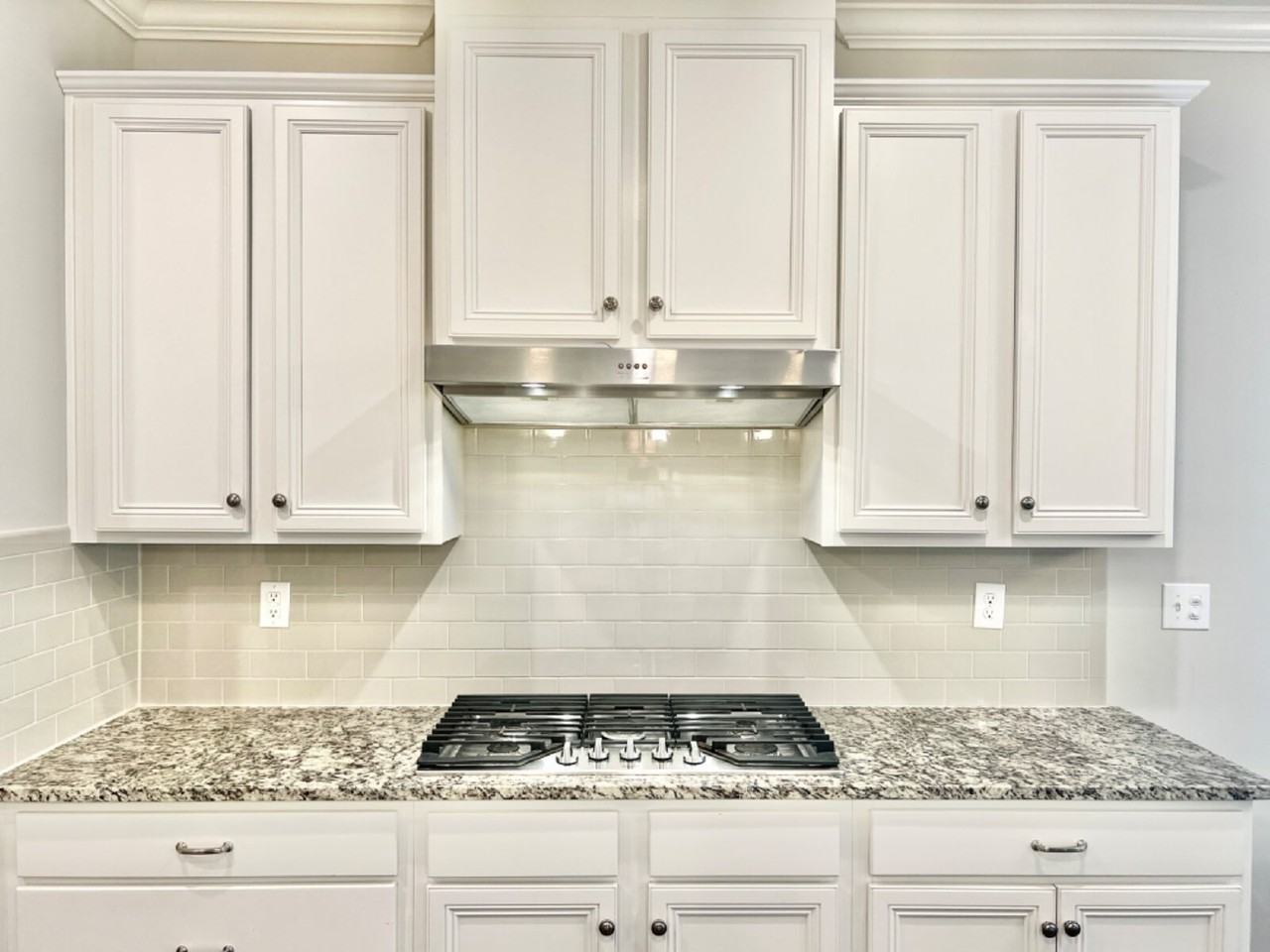 2108 Poplar Ridge Dr - Photo 7 of 36