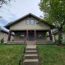 325 S Grand Ave - Photo 1 of 1
