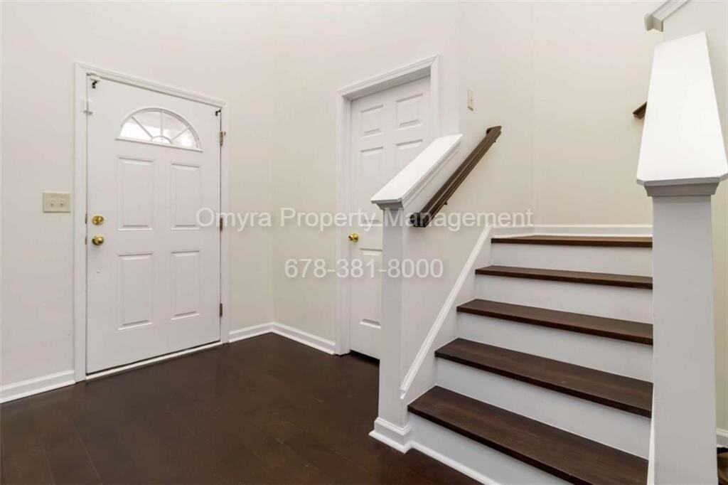 1670 Cooper Lakes Dr - Photo 3 of 25