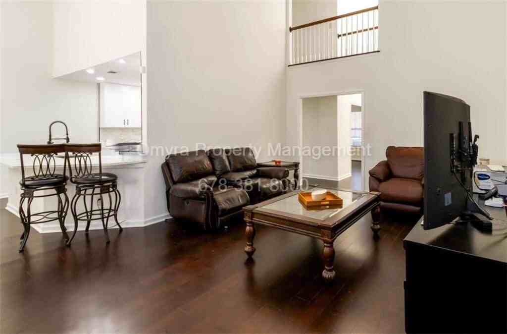 1670 Cooper Lakes Dr - Photo 4 of 25