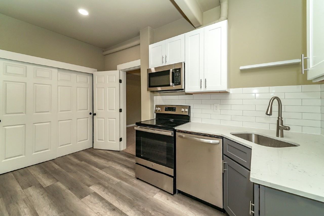 12442 Se 270th St - Photo 3 of 19