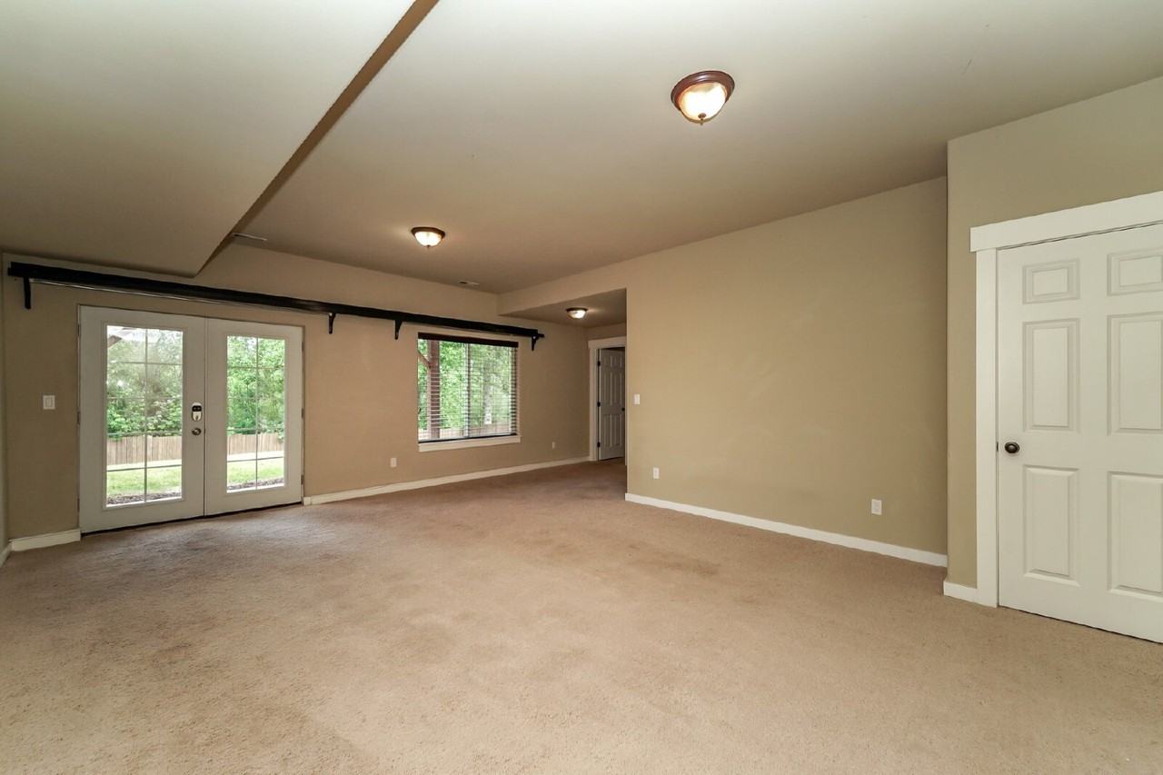 12442 Se 270th St - Photo 7 of 19