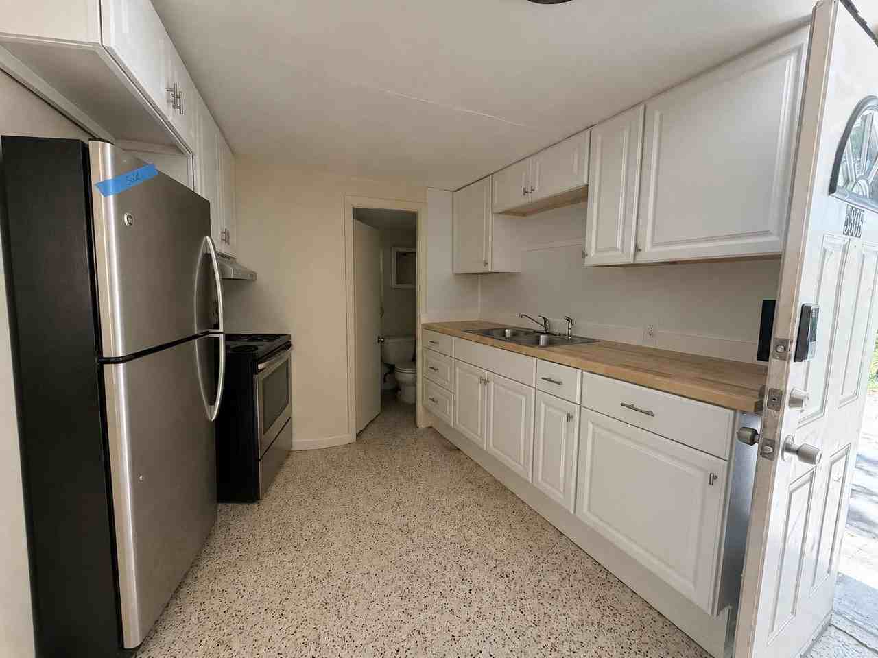5808 Olive Dr - Photo 4 of 11