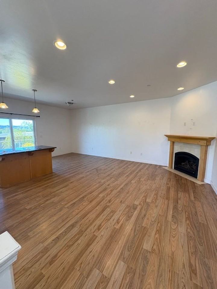 491 N Chorro St - Photo 3 of 16