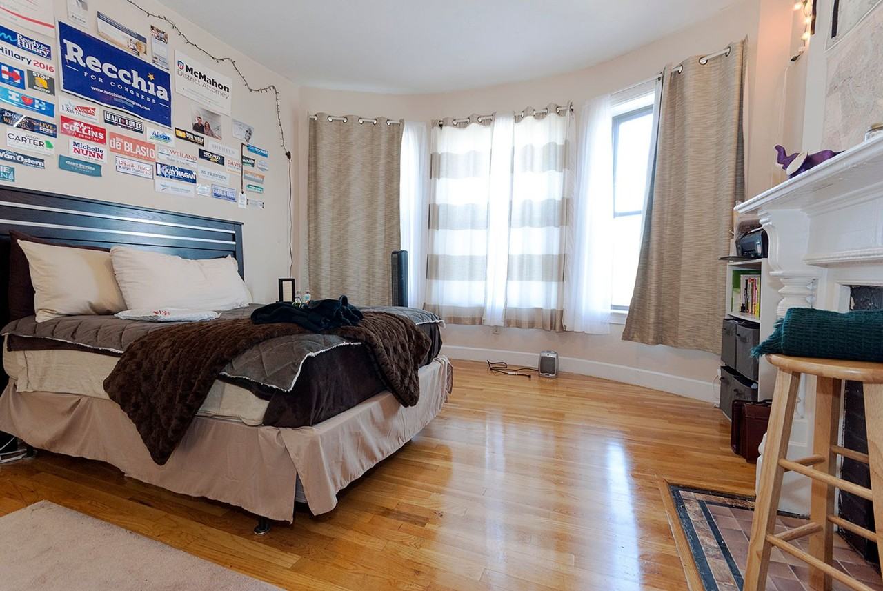 17 Highgate St - Photo 2 of 16