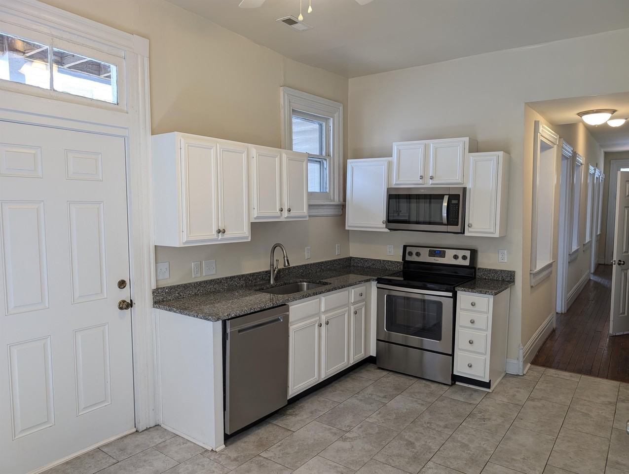 2115 E Marshall St - Photo 2 of 38
