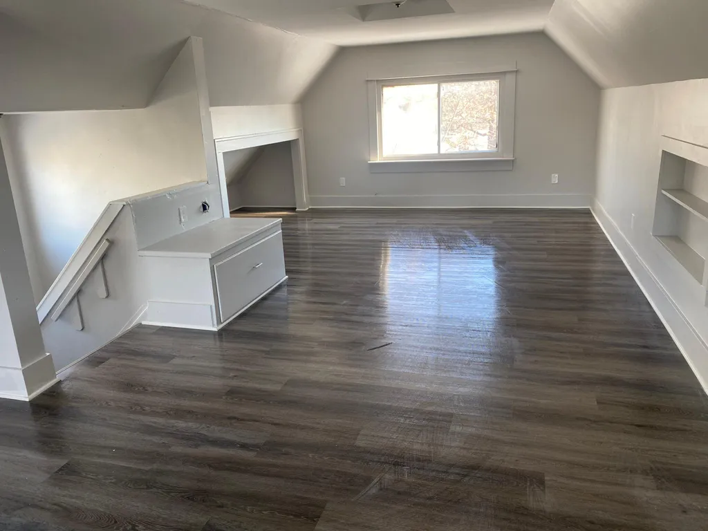 39 Eldon Ave #1 - Photo 4 of 14