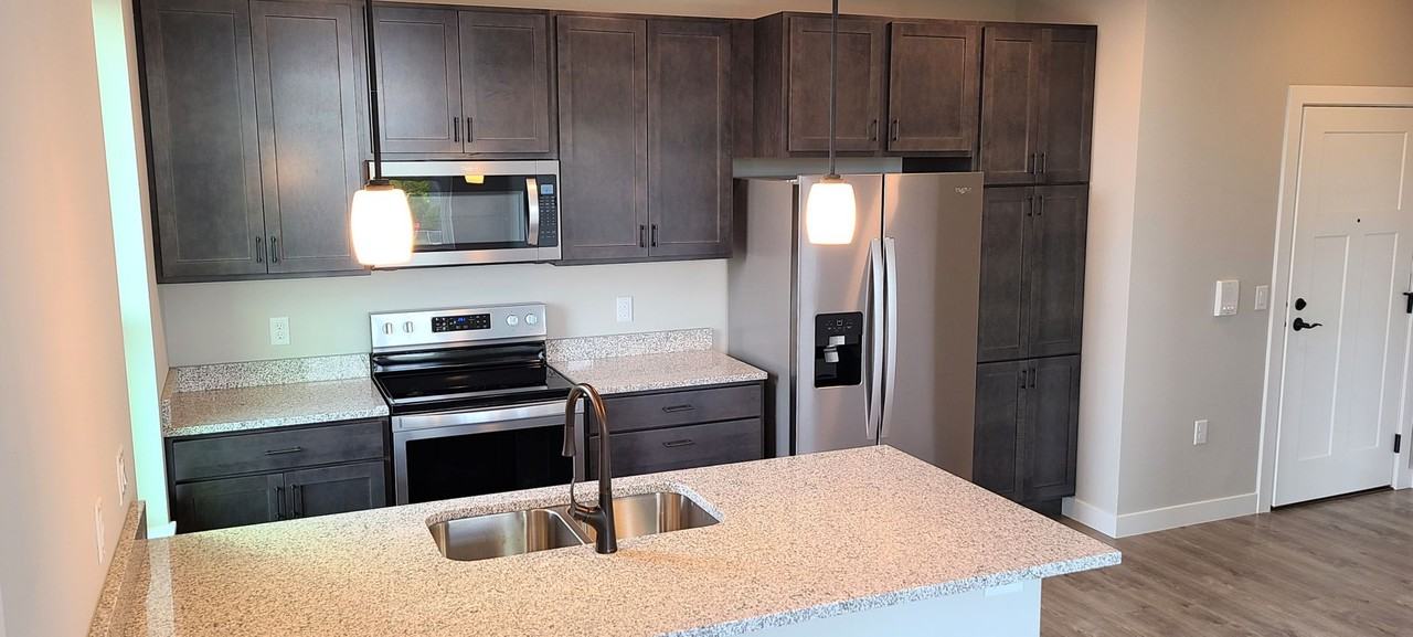 Rosewood Place - Photo 4 of 5