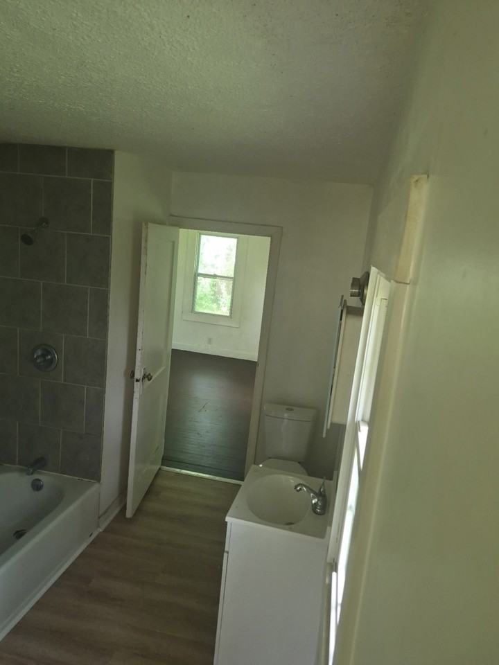 570 Almyra Ave - Photo 2 of 12