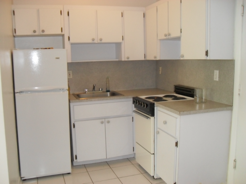 1615 Pennsylvania Ave - Photo 2 of 6