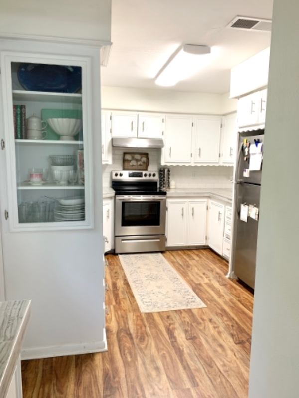 2 Earl Dr - Photo 7 of 11