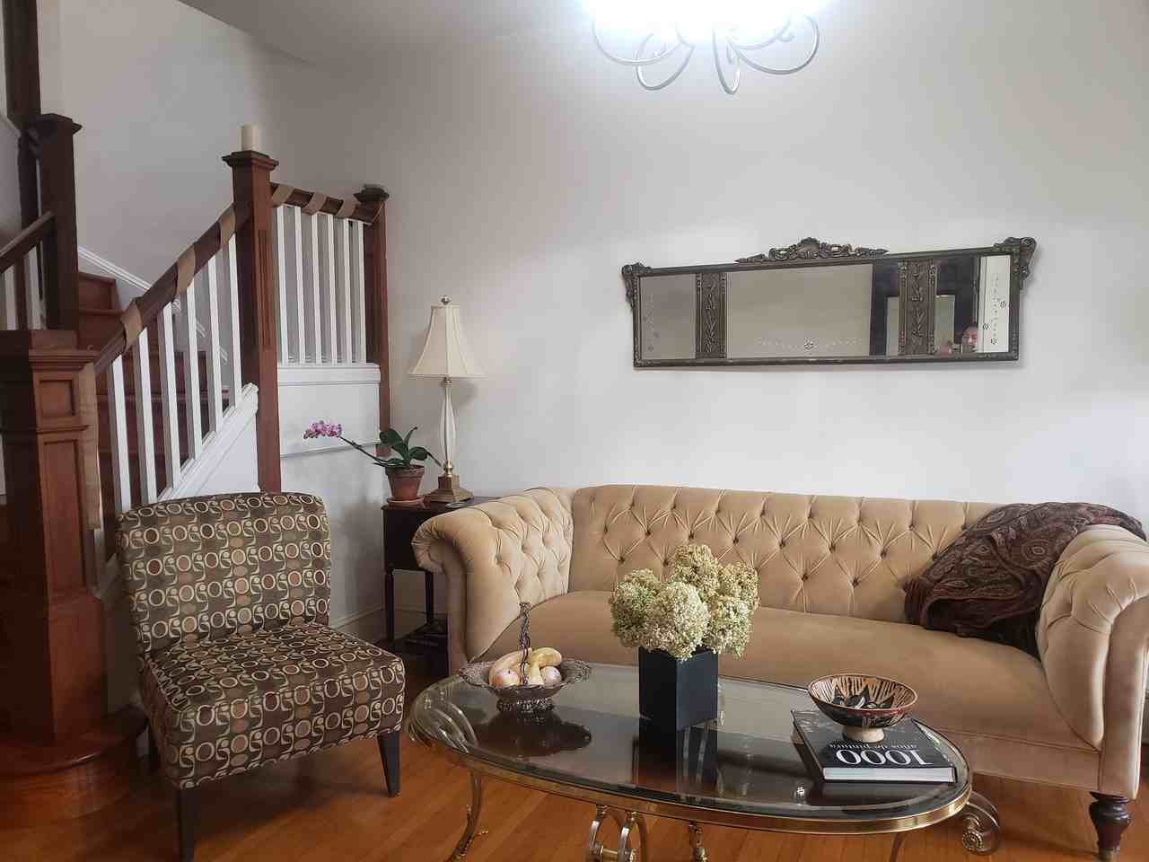 3214 Abell Ave - Photo 5 of 32
