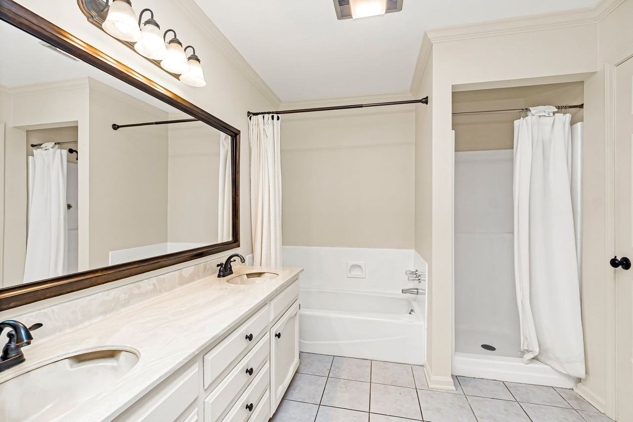 4188 Jefferson Woods Dr - Photo 5 of 11