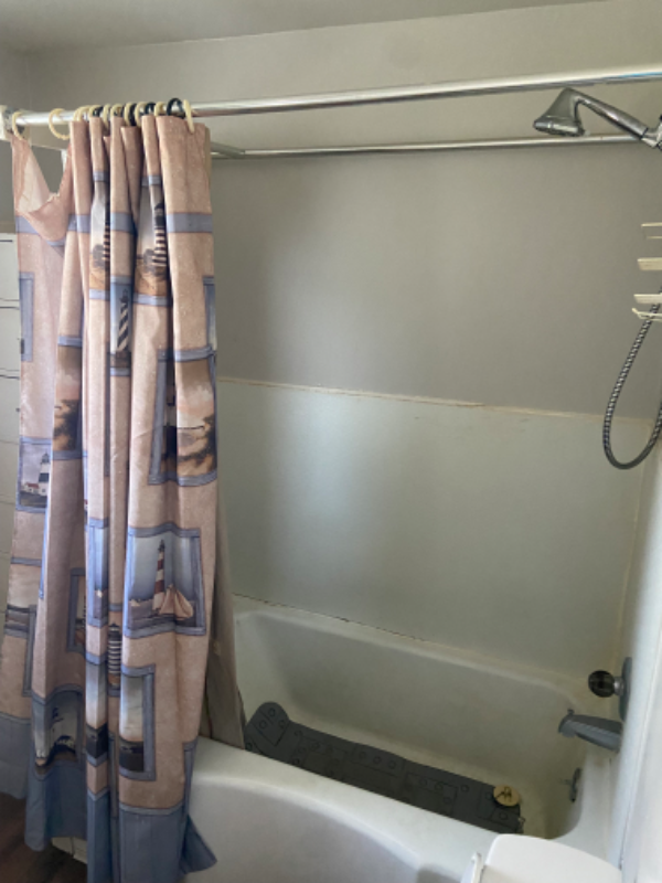 1044 Walnut St - Photo 6 of 7