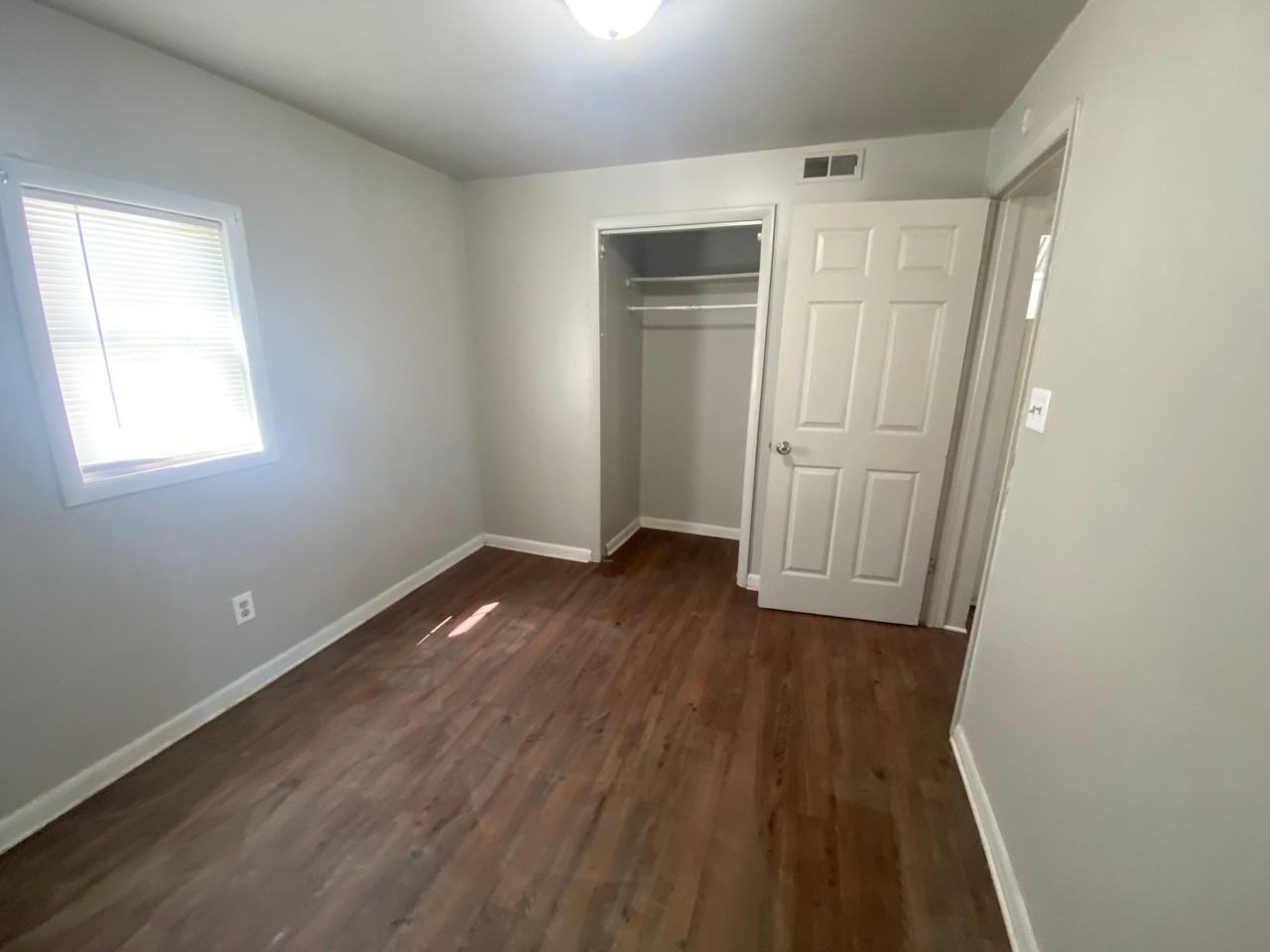 906 W South St #4 - Photo 7 of 14