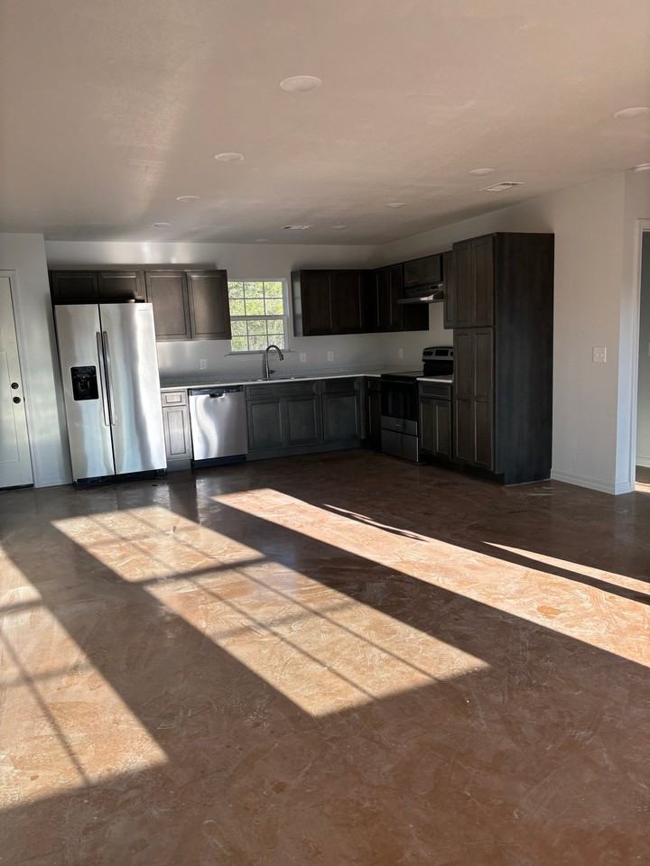 168 Rustic Ln - Photo 2 of 15