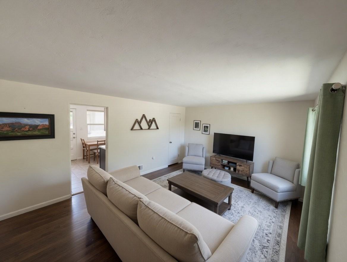 1017 E Columbia St #1017 - Photo 3 of 14