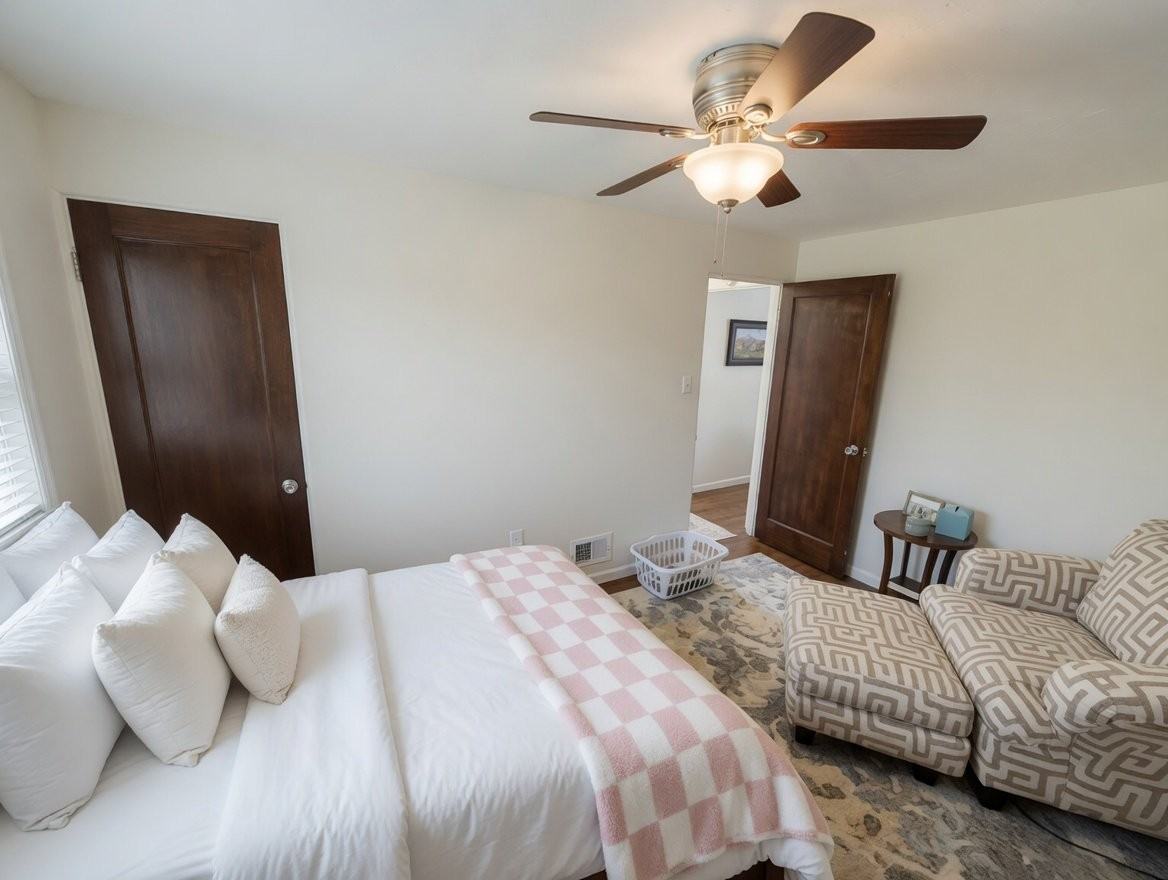 1017 E Columbia St #1017 - Photo 6 of 14