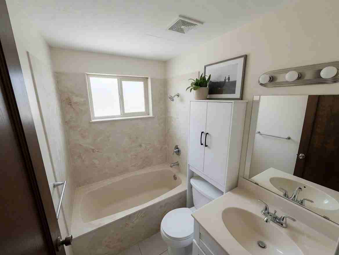 1017 E Columbia St #1017 - Photo 7 of 14