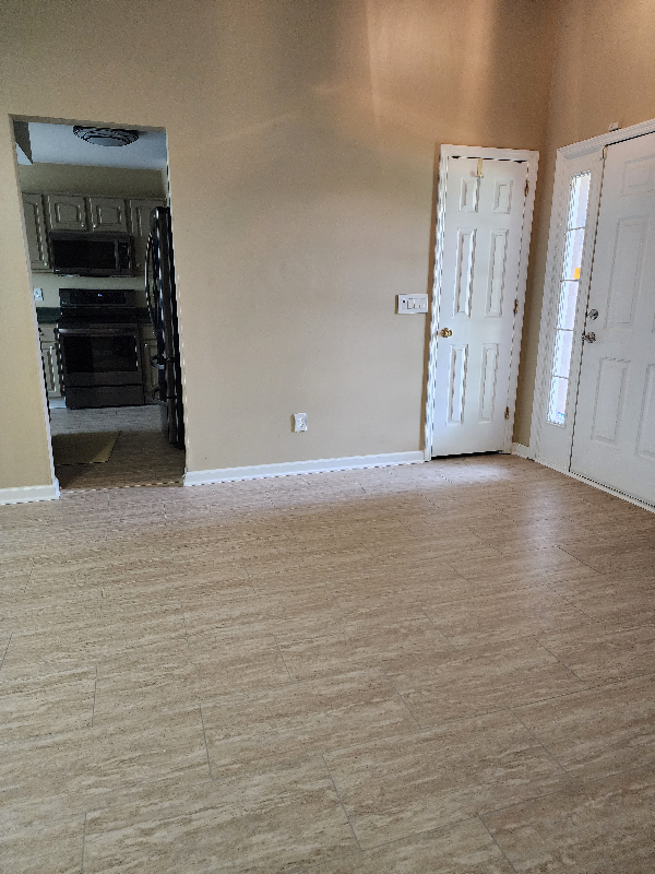 100 Devonshire Trl - Photo 3 of 31